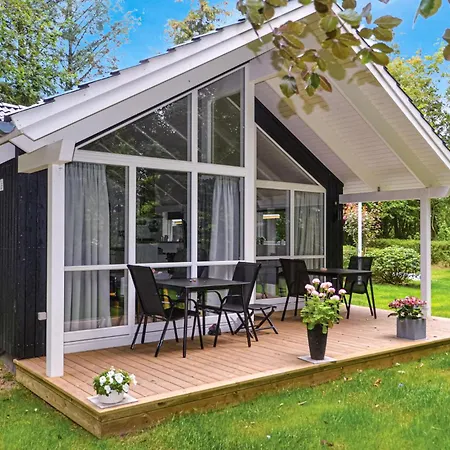 3 Bedroom In V Nyaraló *